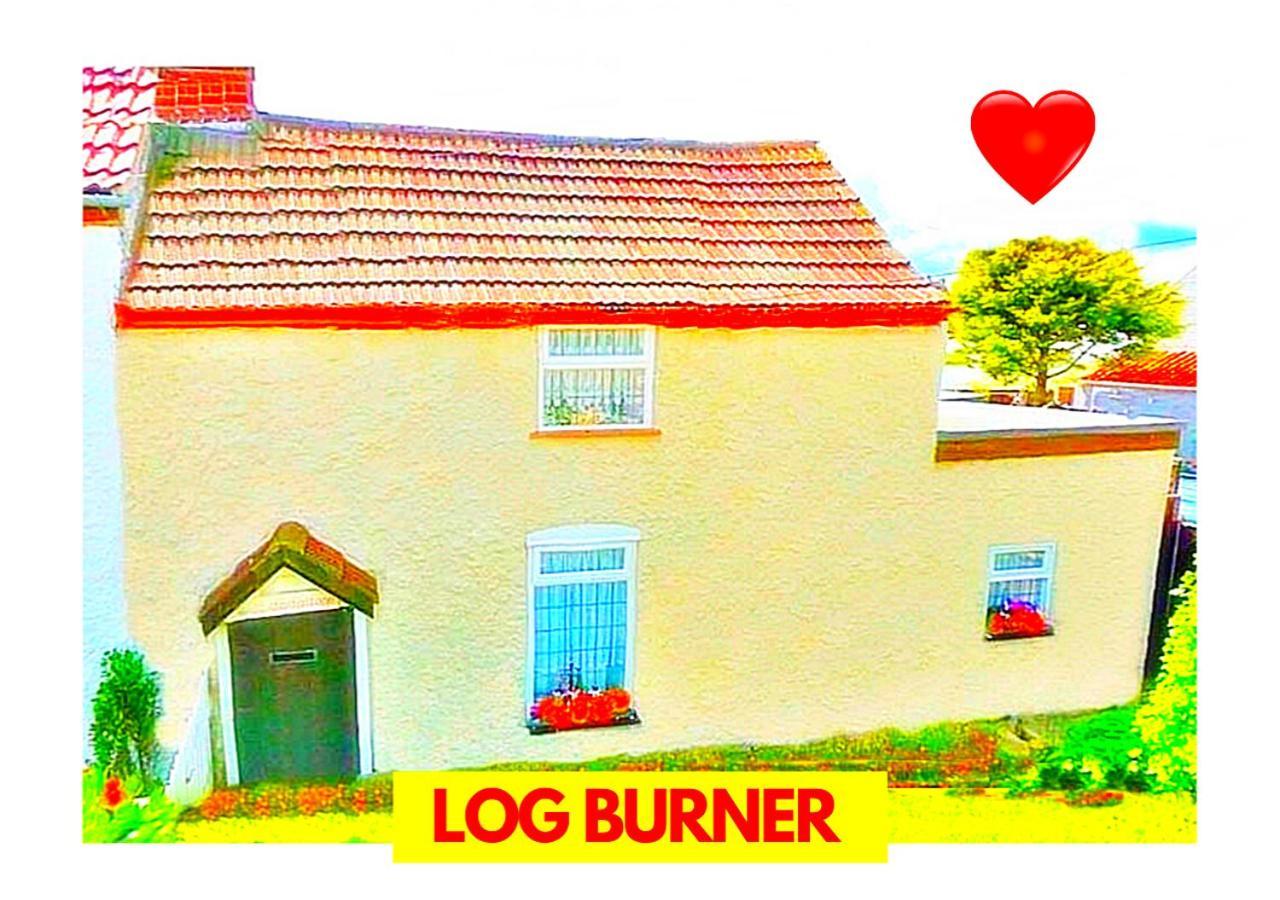 Romantic Lakeside Cottage By The Beach! With Super Cosy Log Burner! The Perfect Escape To Your Home From Home By The Sea! So Relaxing - You Won'T Want To Leave! Pet Friendly! 梅布尔索普 外观 照片
