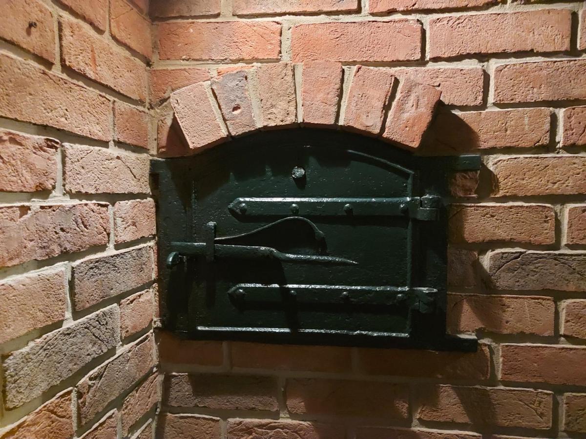 Romantic Lakeside Cottage By The Beach! With Super Cosy Log Burner! The Perfect Escape To Your Home From Home By The Sea! So Relaxing - You Won'T Want To Leave! Pet Friendly! 梅布尔索普 外观 照片