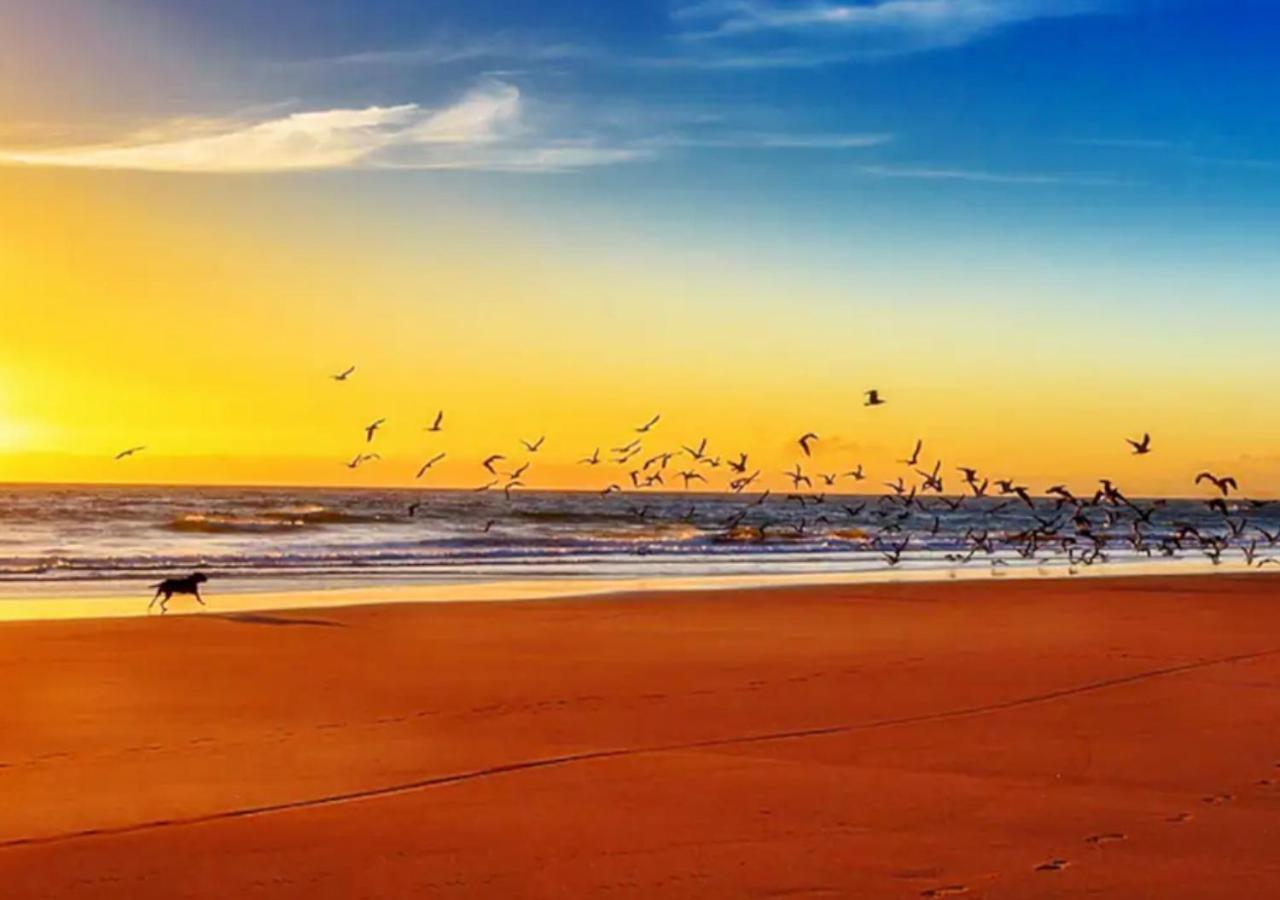 Romantic Lakeside Cottage By The Beach! With Super Cosy Log Burner! The Perfect Escape To Your Home From Home By The Sea! So Relaxing - You Won'T Want To Leave! Pet Friendly! 梅布尔索普 外观 照片